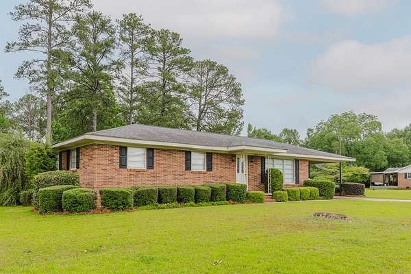 1.5 Acres of Residential Land with Home for Sale in Americus, Georgia