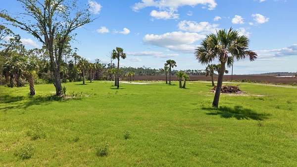 2.19 Acres of Land for Sale in Steinhatchee, Florida