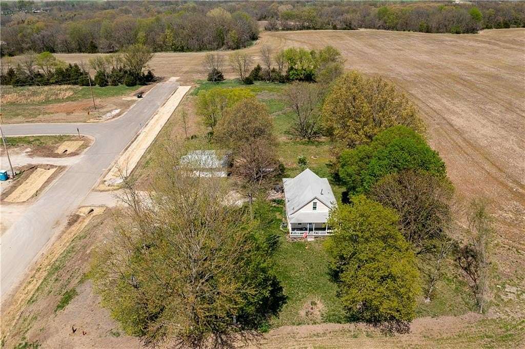 1.38 Acres of Land for Sale in Louisburg, Kansas