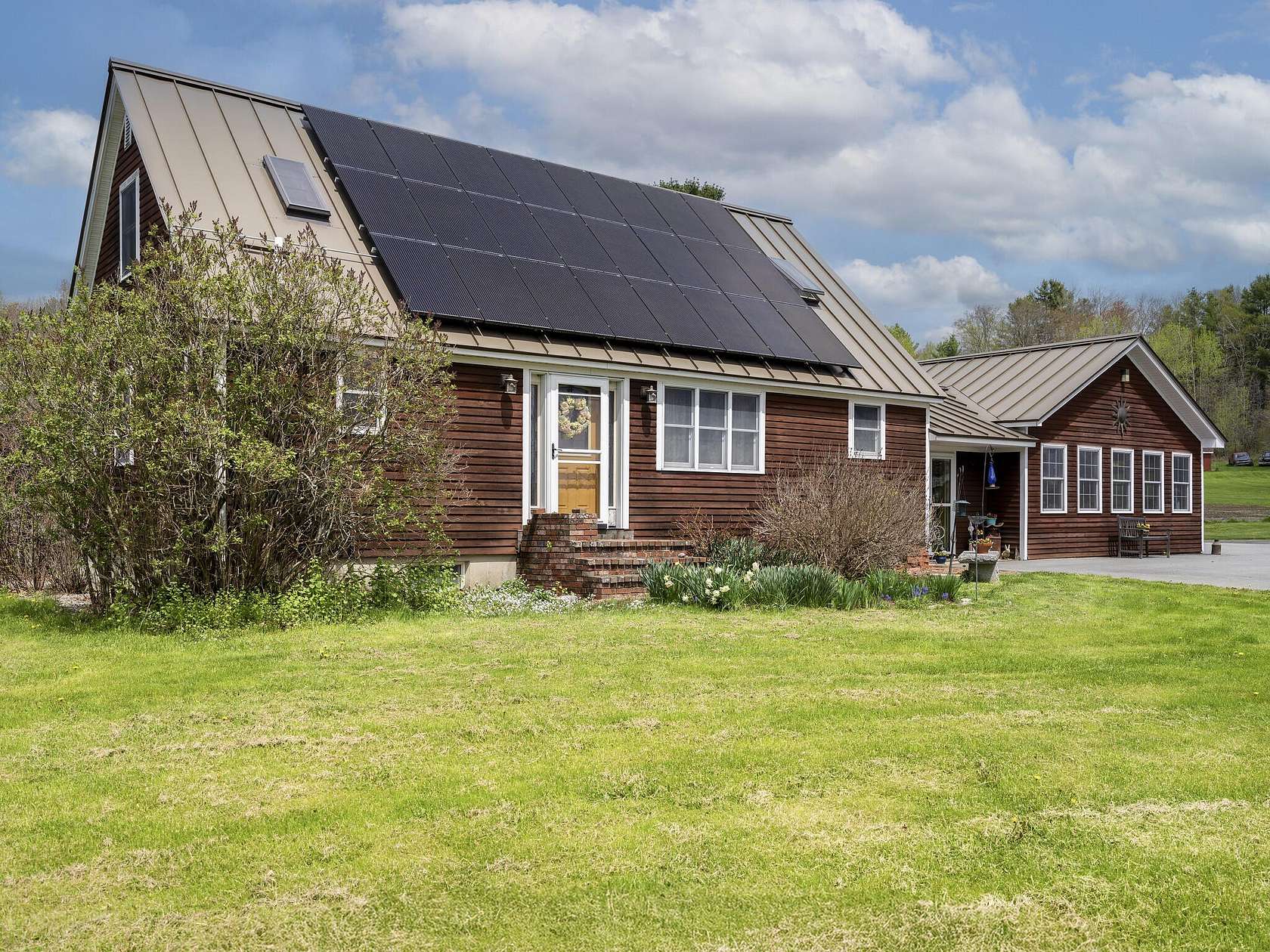 4 Acres of Residential Land with Home for Sale in Union, Maine