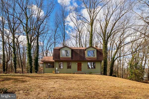 3 Acres of Residential Land with Home for Sale in Annapolis, Maryland