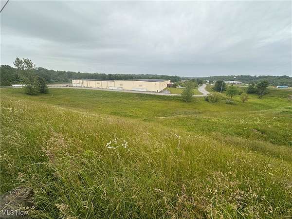 0.95 Acres of Commercial Land for Sale in Zanesville, Ohio