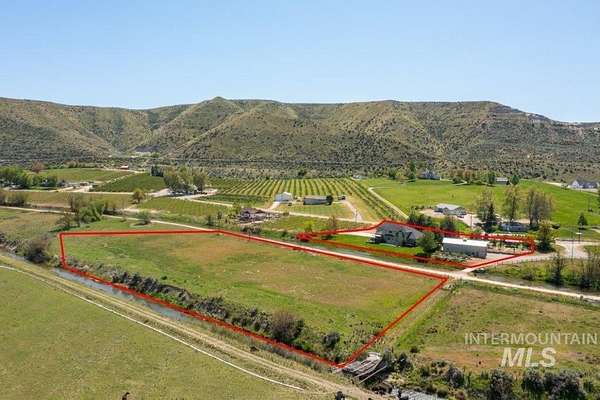 5.14 Acres of Residential Land with Home for Sale in Emmett, Idaho
