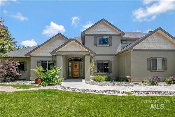 5.14 Acres of Residential Land with Home for Sale in Emmett, Idaho