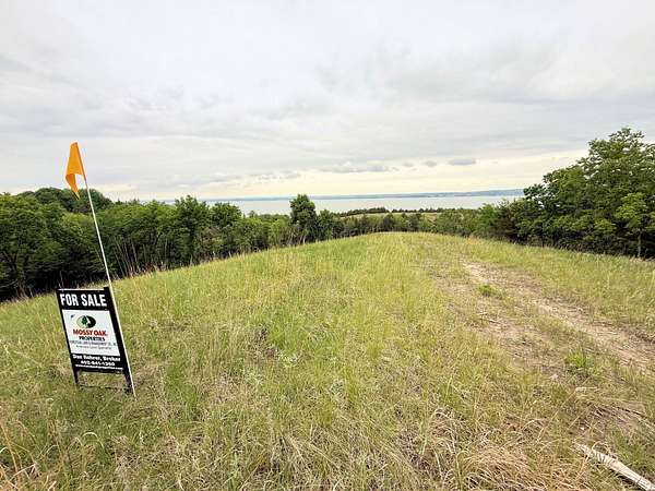 0.33 Acres of Residential Land for Sale in Crofton, Nebraska
