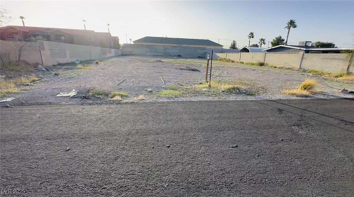 0.32 Acres of Residential Land for Sale in Las Vegas, Nevada