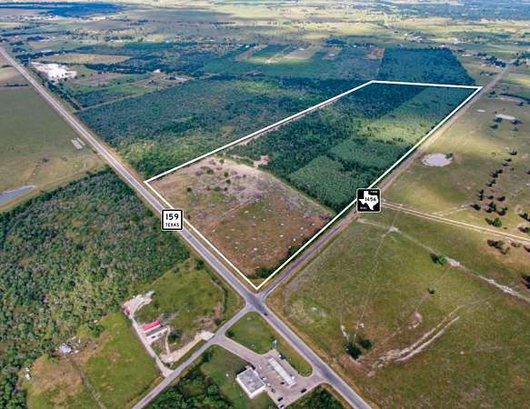 105 Acres of Land for Sale in Raccoon Bend, Texas
