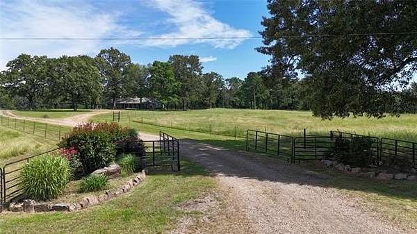20 Acres of Recreational Land with Home for Sale in Broken Bow, Oklahoma