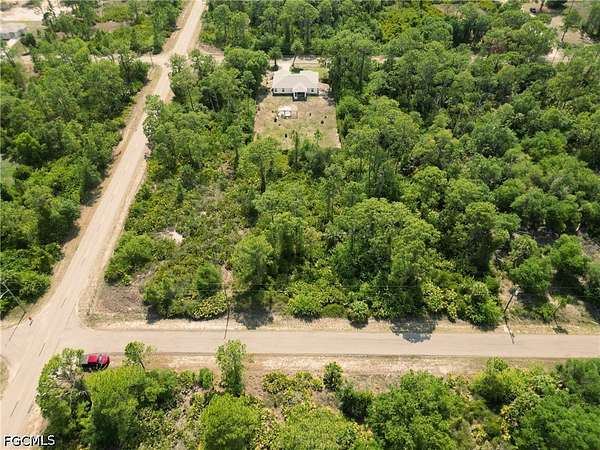 0.5 Acres of Residential Land for Sale in Lehigh Acres, Florida