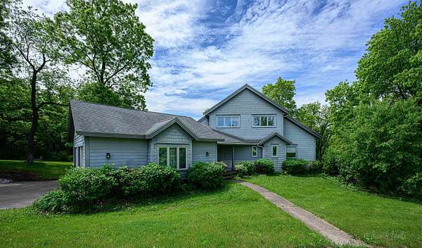 2.82 Acres of Residential Land with Home for Sale in Galena, Illinois