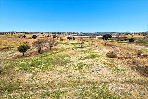 10 Acres of Land for Sale in McGregor, Texas