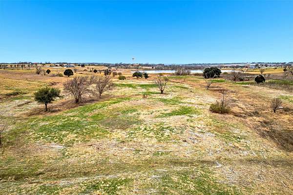 10 Acres of Land for Sale in Moody, Texas