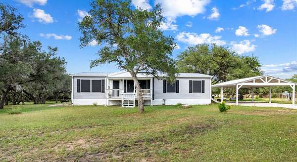 3.6 Acres of Residential Land with Home for Sale in Beeville, Texas