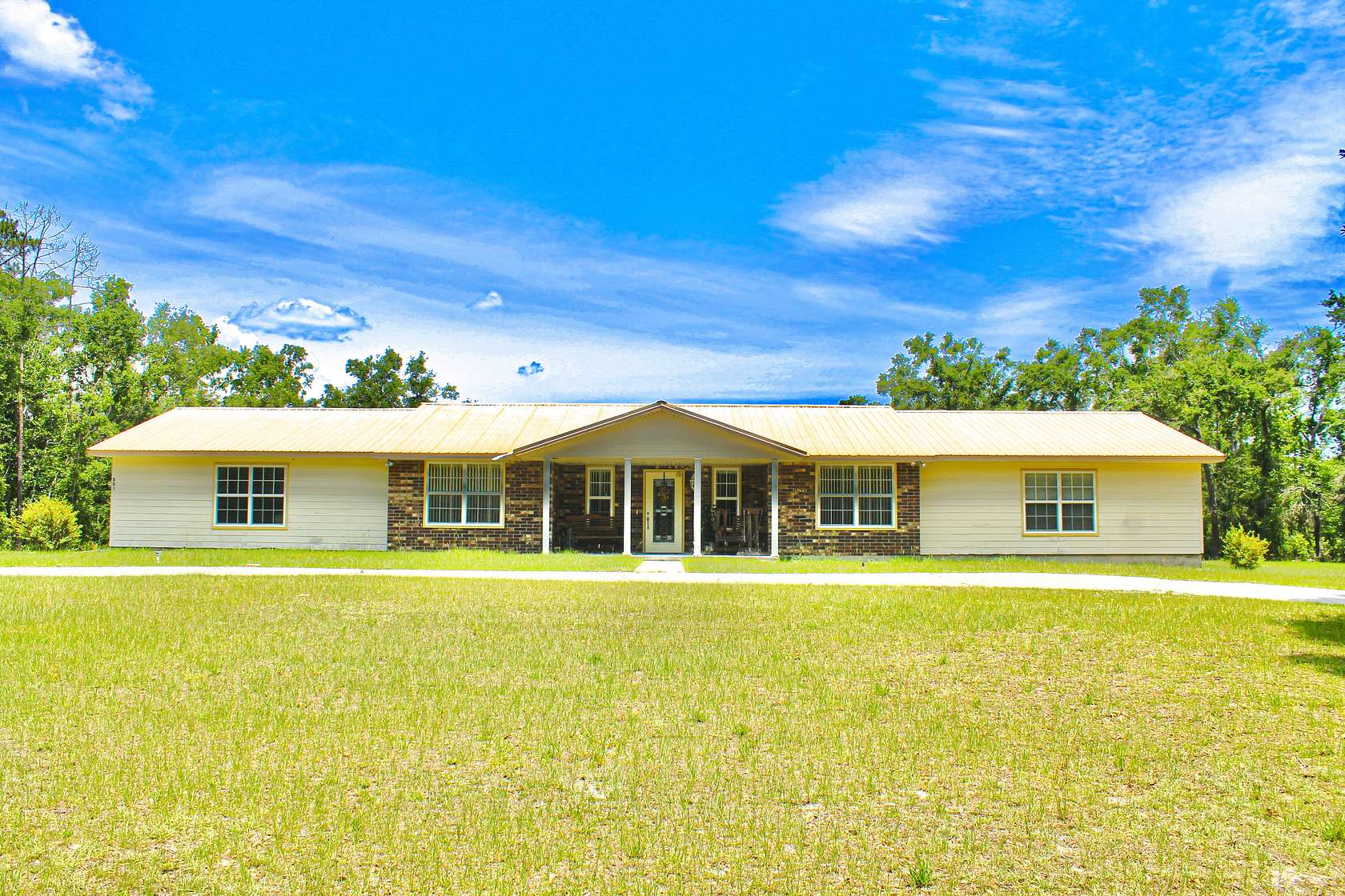 1.56 Acres of Residential Land with Home for Sale in Mayo, Florida