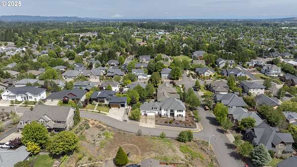 0.41 Acres of Residential Land for Sale in McMinnville, Oregon