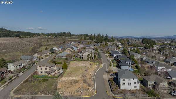 0.41 Acres of Residential Land for Sale in McMinnville, Oregon