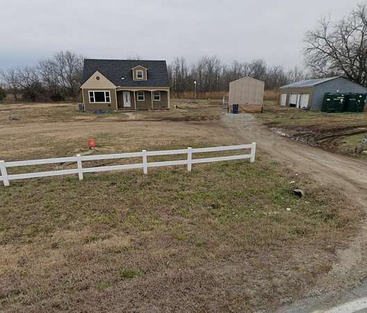4.2 Acres of Residential Land with Home for Sale in Augusta, Kansas