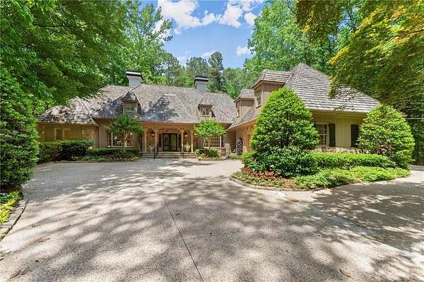 2.12 Acres of Residential Land with Home for Sale in Marietta, Georgia