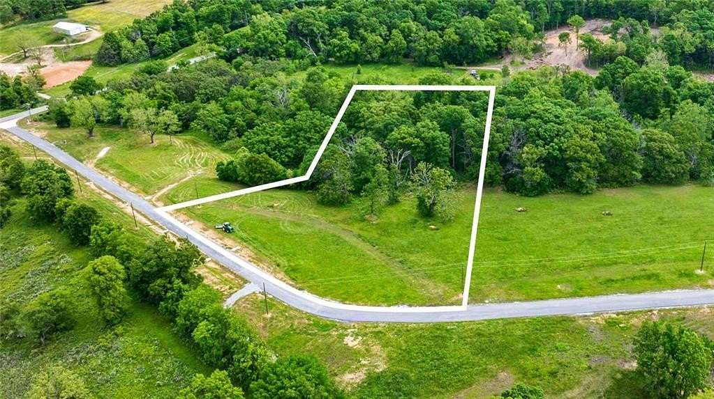 4 Acres of Residential Land for Sale in Decatur, Arkansas