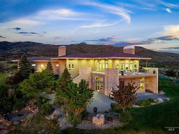 4 Acres of Residential Land with Home for Sale in Boise, Idaho