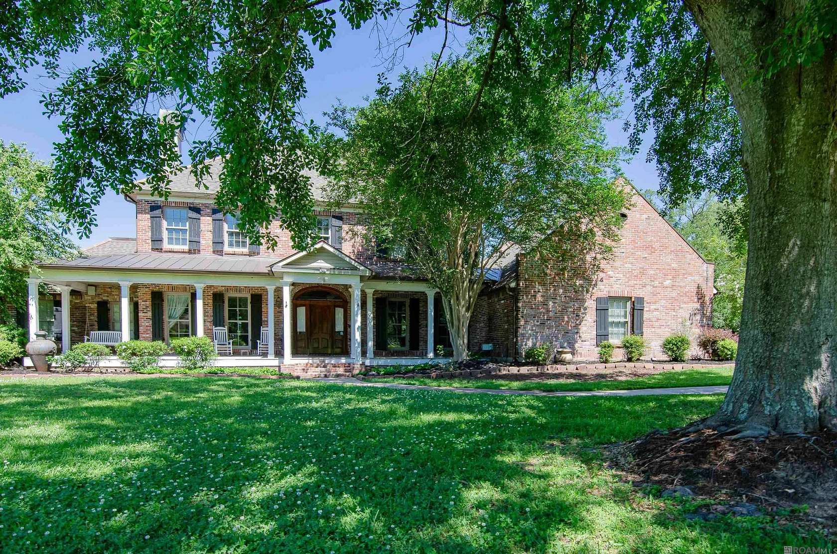 1.74 Acres of Residential Land with Home for Sale in Prairieville, Louisiana