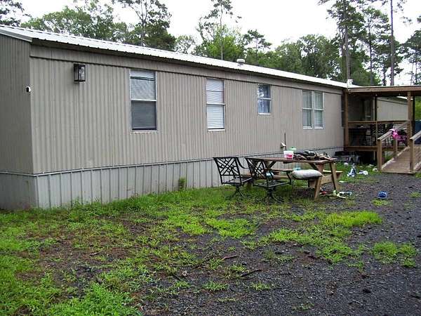 2.5 Acres of Residential Land with Home for Sale in Ashdown, Arkansas