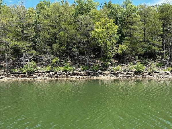 27.3 Acres of Land for Sale in Eureka Springs, Arkansas