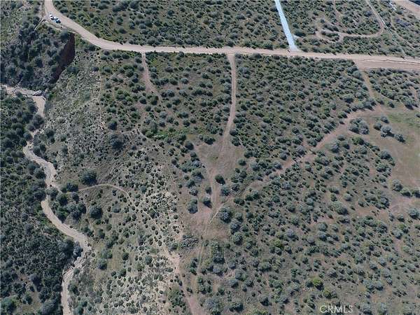 5 Acres of Residential Land for Sale in Phelan, California