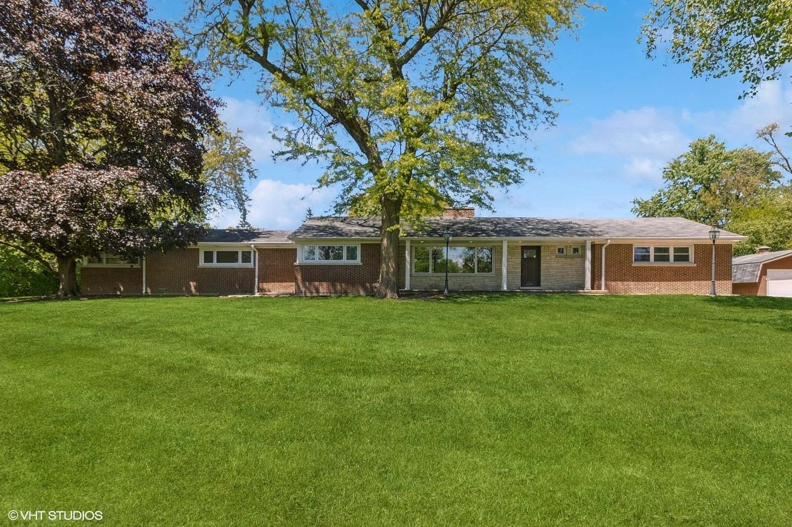 2 Acres of Residential Land with Home for Sale in Northbrook, Illinois