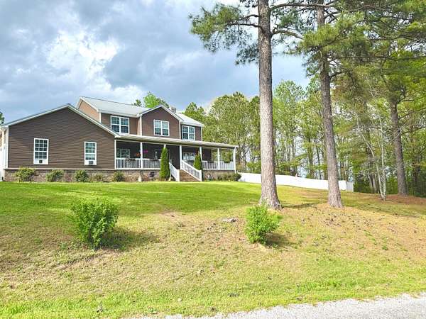 7 Acres of Residential Land with Home for Sale in Fayette, Alabama