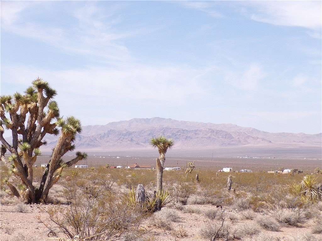 1 Acre of Residential Land for Sale in White Hills, Arizona