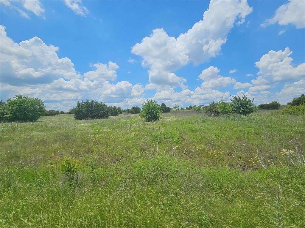 5 Acres of Residential Land for Sale in Rio Vista, Texas