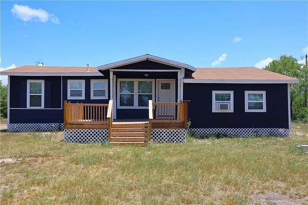 3.56 Acres of Residential Land with Home for Sale in Ricardo, Texas