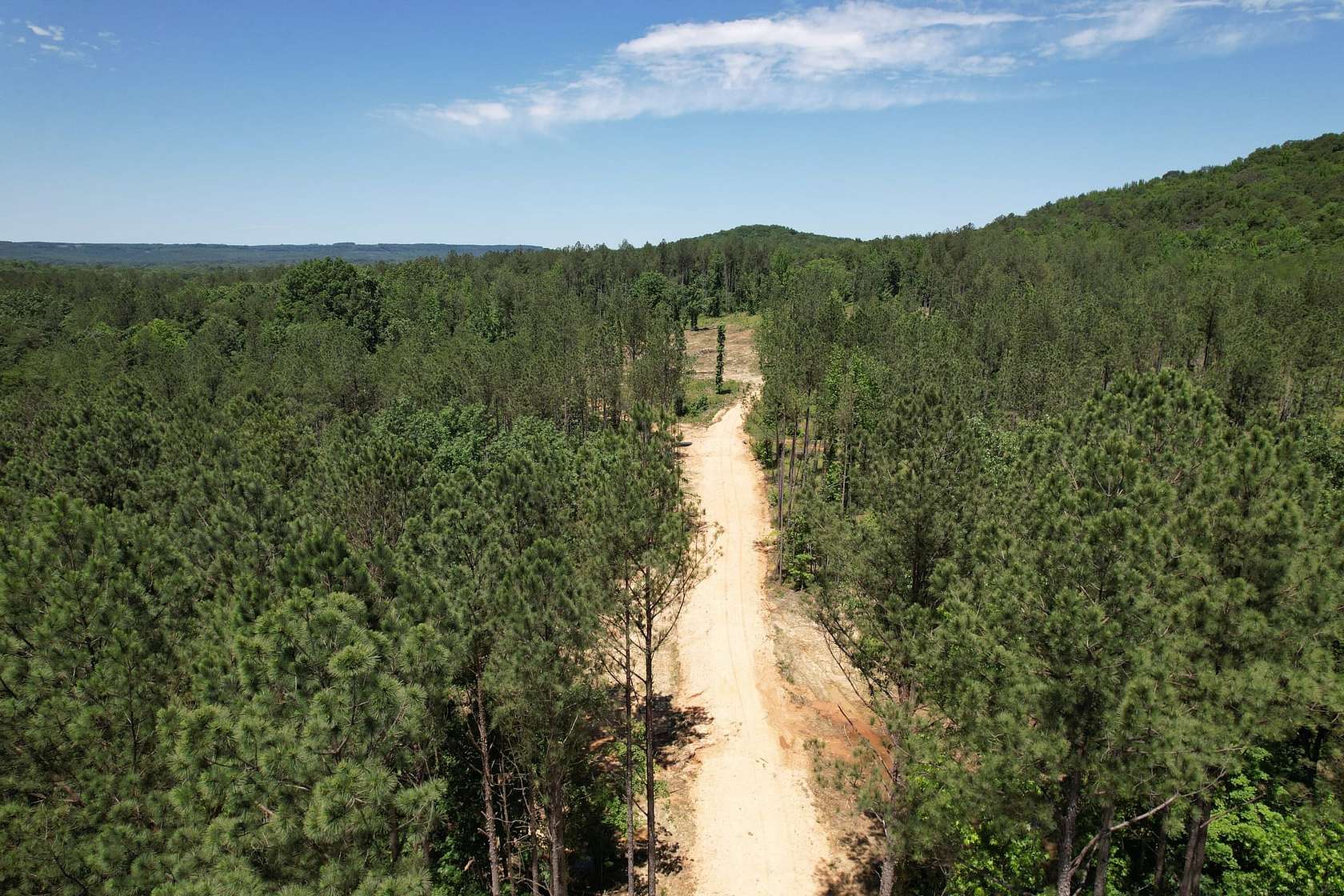 23 Acres of Recreational Land for Sale in Tuscumbia, Alabama