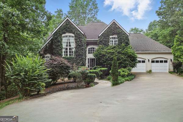 1.77 Acres of Residential Land with Home for Lease in Demorest, Georgia