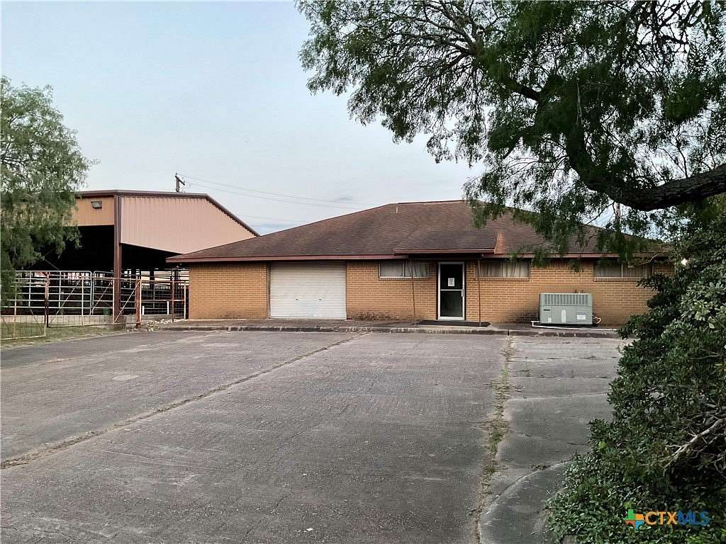 1.64 Acres of Improved Commercial Land for Sale in Yoakum, Texas