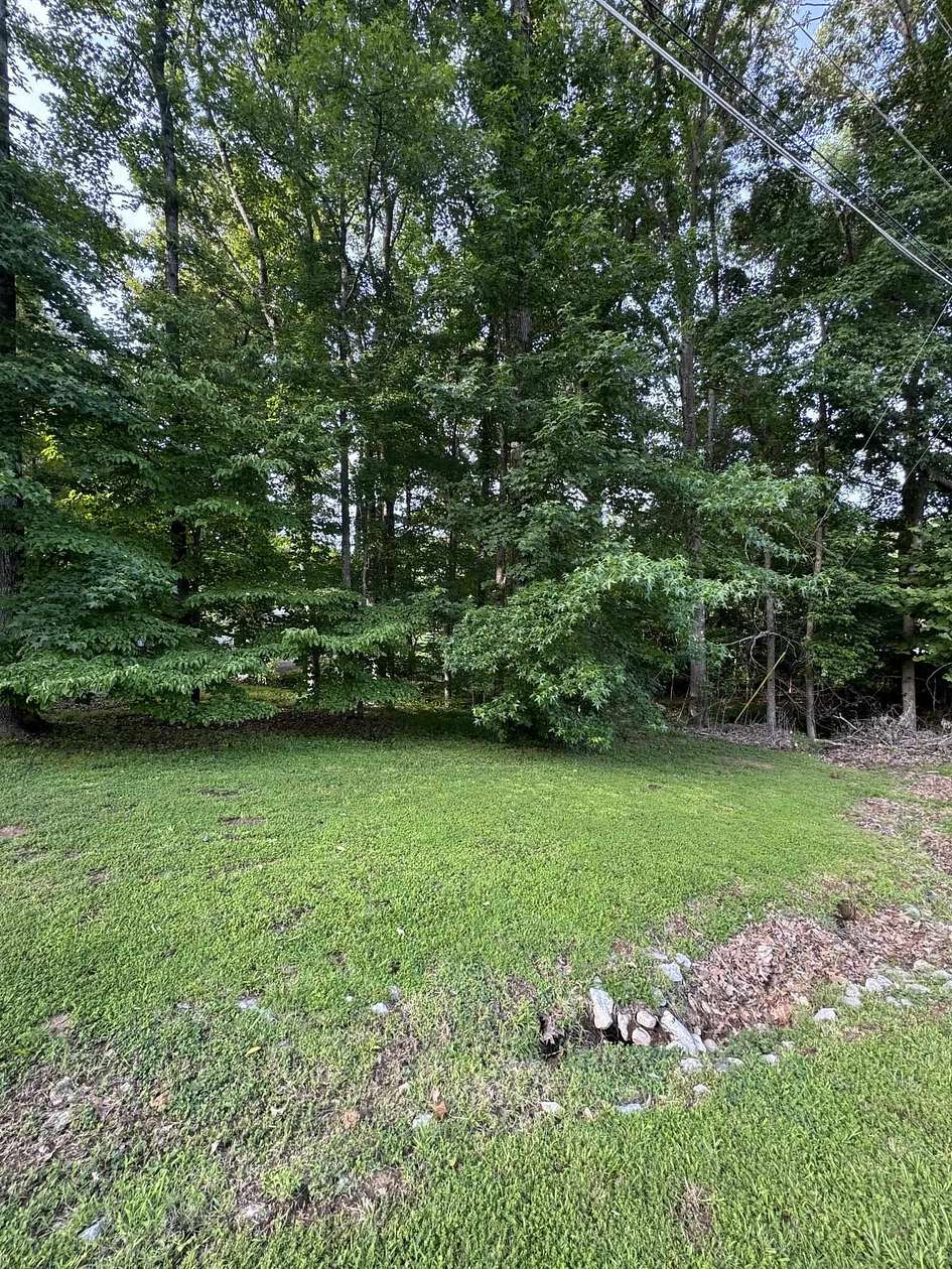 2 Acres of Residential Land for Sale in Hickory Withe, Tennessee
