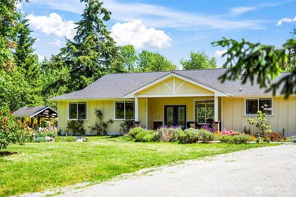 5 Acres of Residential Land with Home for Sale in Lakebay, Washington