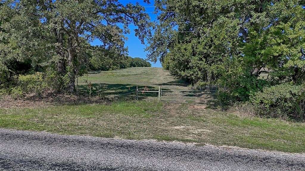 33.8 Acres of Recreational Land & Farm for Sale in St. Jo, Texas