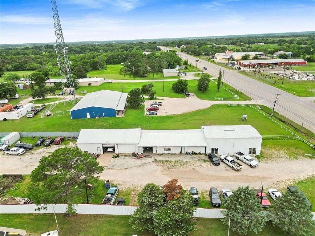 2 Acres of Mixed-Use Land for Sale in Corsicana, Texas
