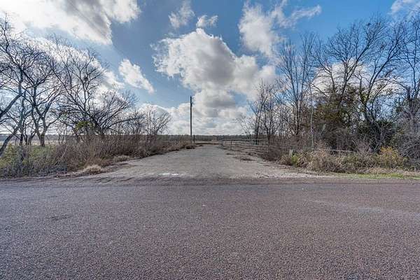 22.3 Acres of Agricultural Land for Sale in Maypearl, Texas