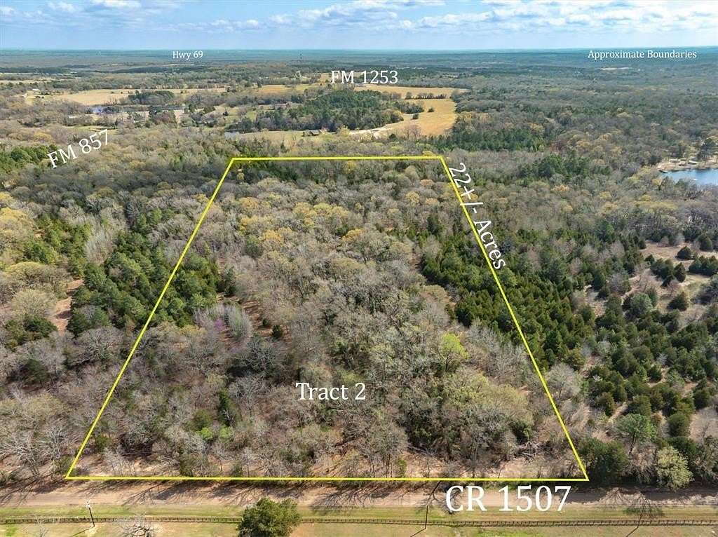 22 Acres of Recreational & Residential Land for Sale in Grand Saline, Texas