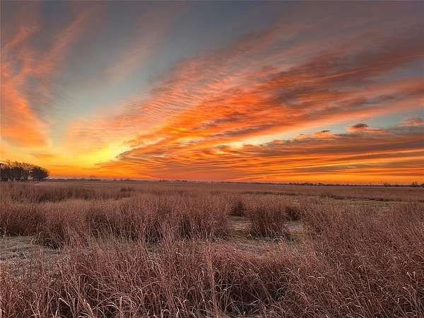 2 Acres of Residential Land for Sale in Valley View, Texas