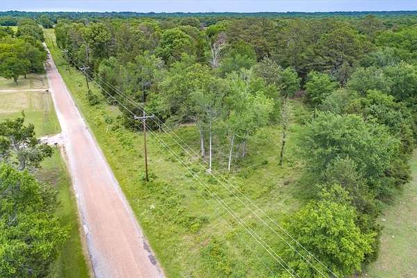10.1 Acres of Land for Sale in Ben Wheeler, Texas