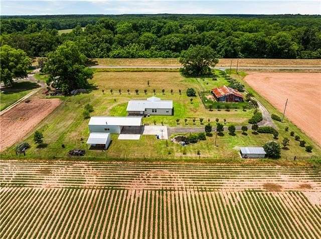 4.42 Acres of Residential Land with Home for Sale in Boyce, Louisiana