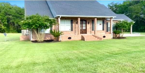 2.17 Acres of Residential Land with Home for Sale in Picayune, Mississippi