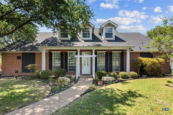 3 Acres of Residential Land with Home for Sale in Temple, Texas