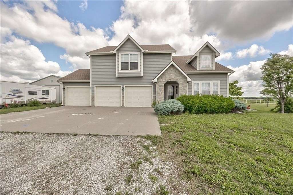 4.8 Acres of Residential Land with Home for Sale in Eudora, Kansas