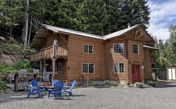 5.83 Acres of Residential Land with Home for Sale in Calder, Idaho