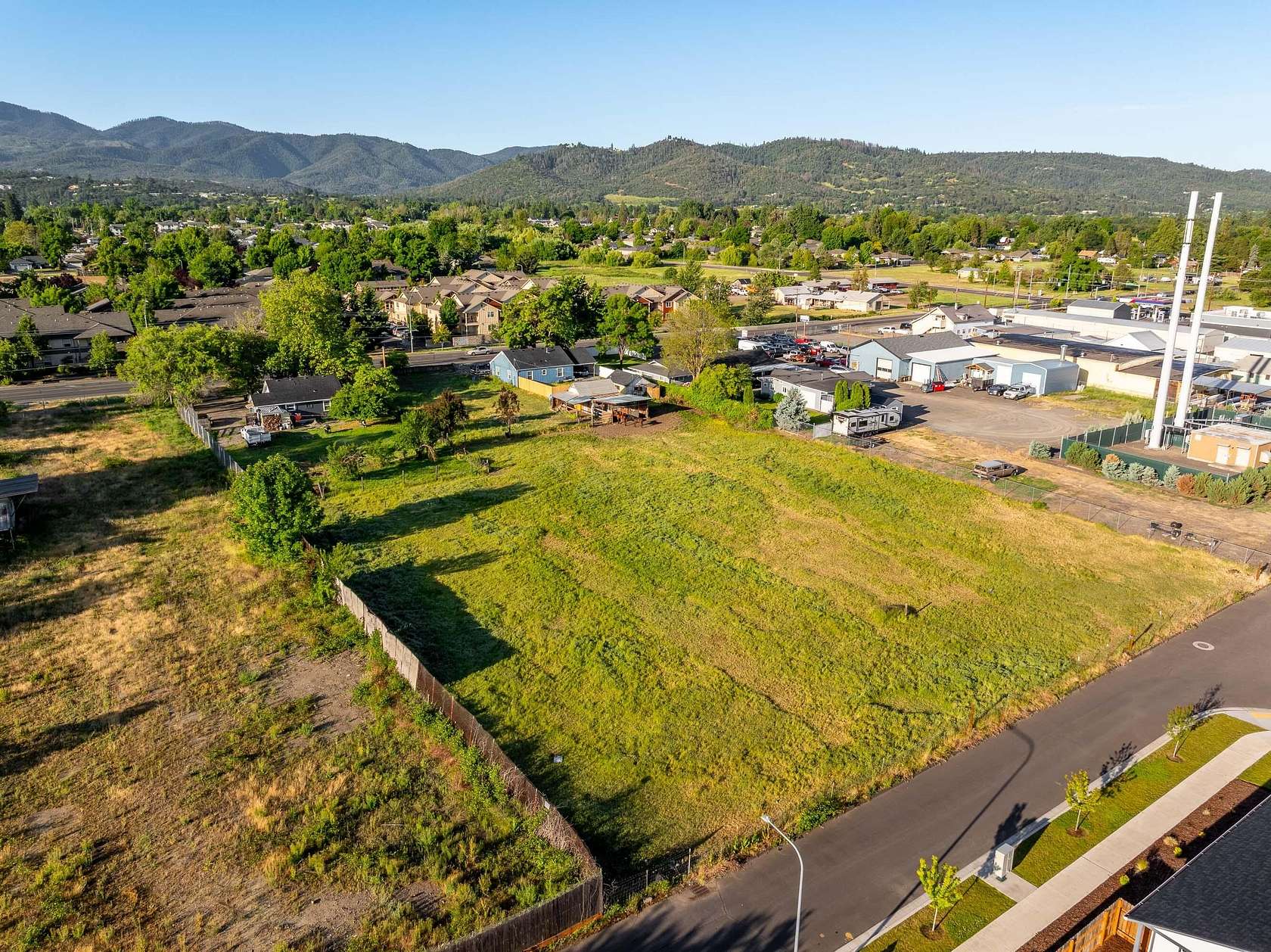 0.6 Acres of Residential Land for Sale in Medford, Oregon